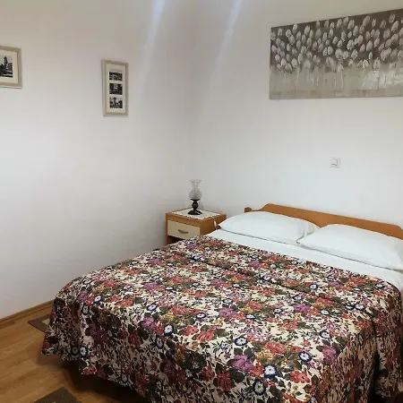 Gianfranko Apartman *